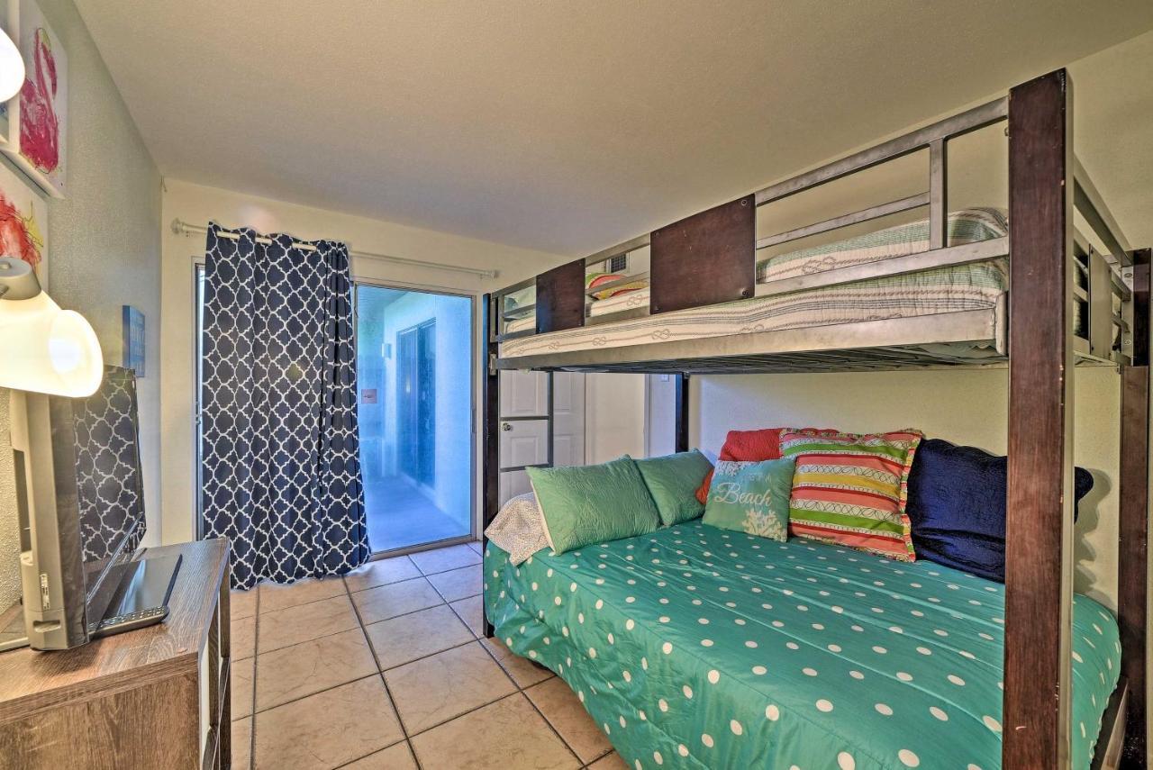 Breezy Corpus Christi Condo With Deck And Fishing Dock Exterior foto