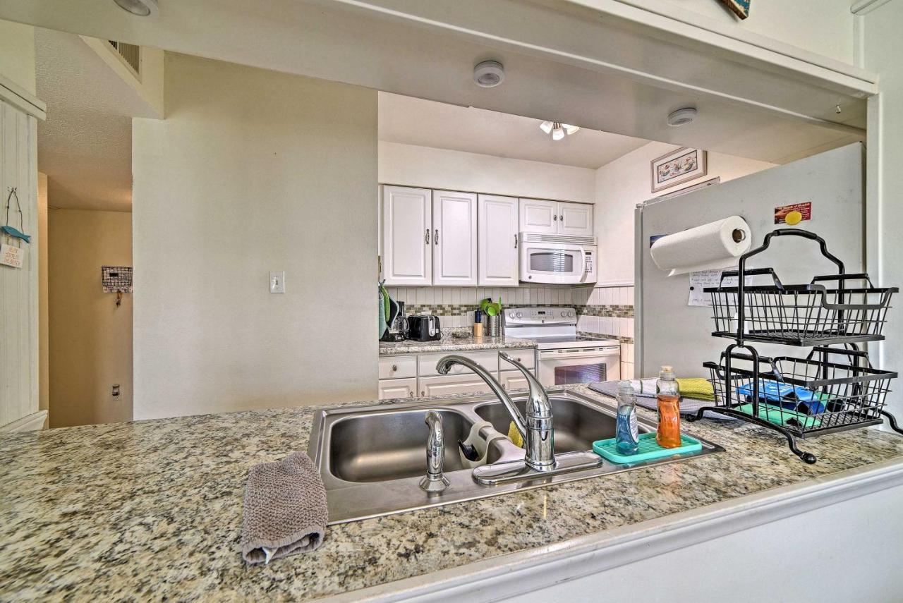 Breezy Corpus Christi Condo With Deck And Fishing Dock Exterior foto
