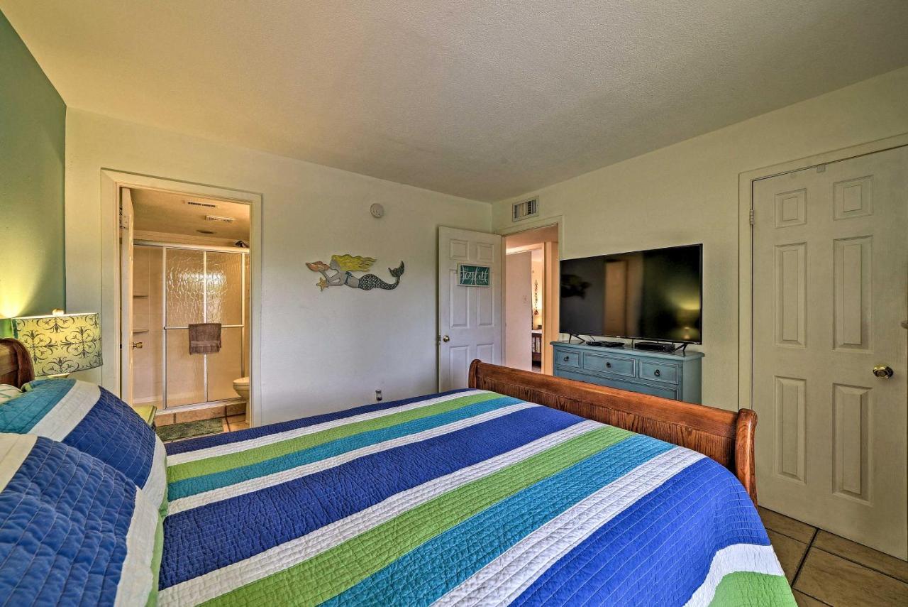 Breezy Corpus Christi Condo With Deck And Fishing Dock Exterior foto